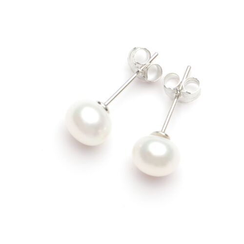 Freshwater Pearl Studs · 925 Silver · 1 Pair